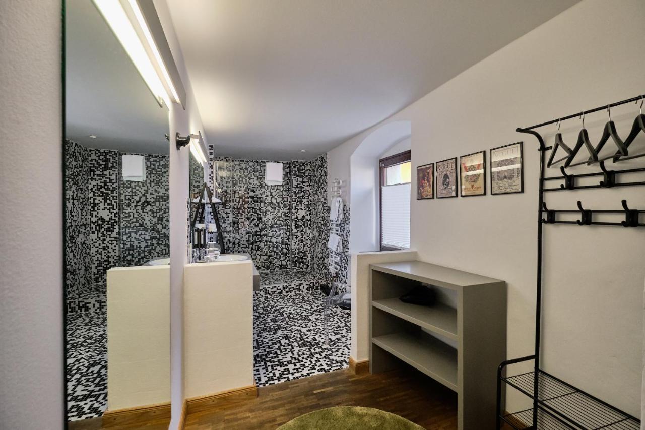 Hotel Roter Hahn Regensburg Ngoại thất bức ảnh