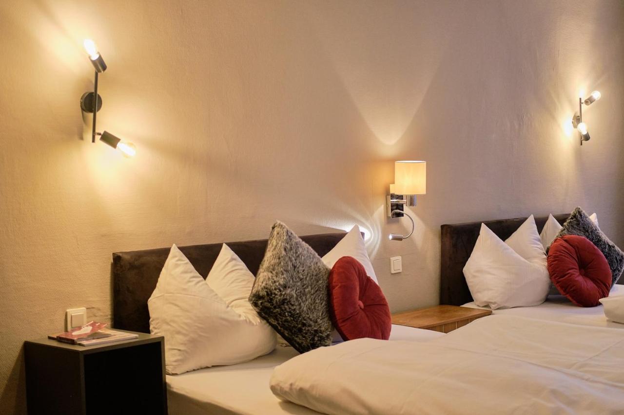 Hotel Roter Hahn Regensburg Ngoại thất bức ảnh