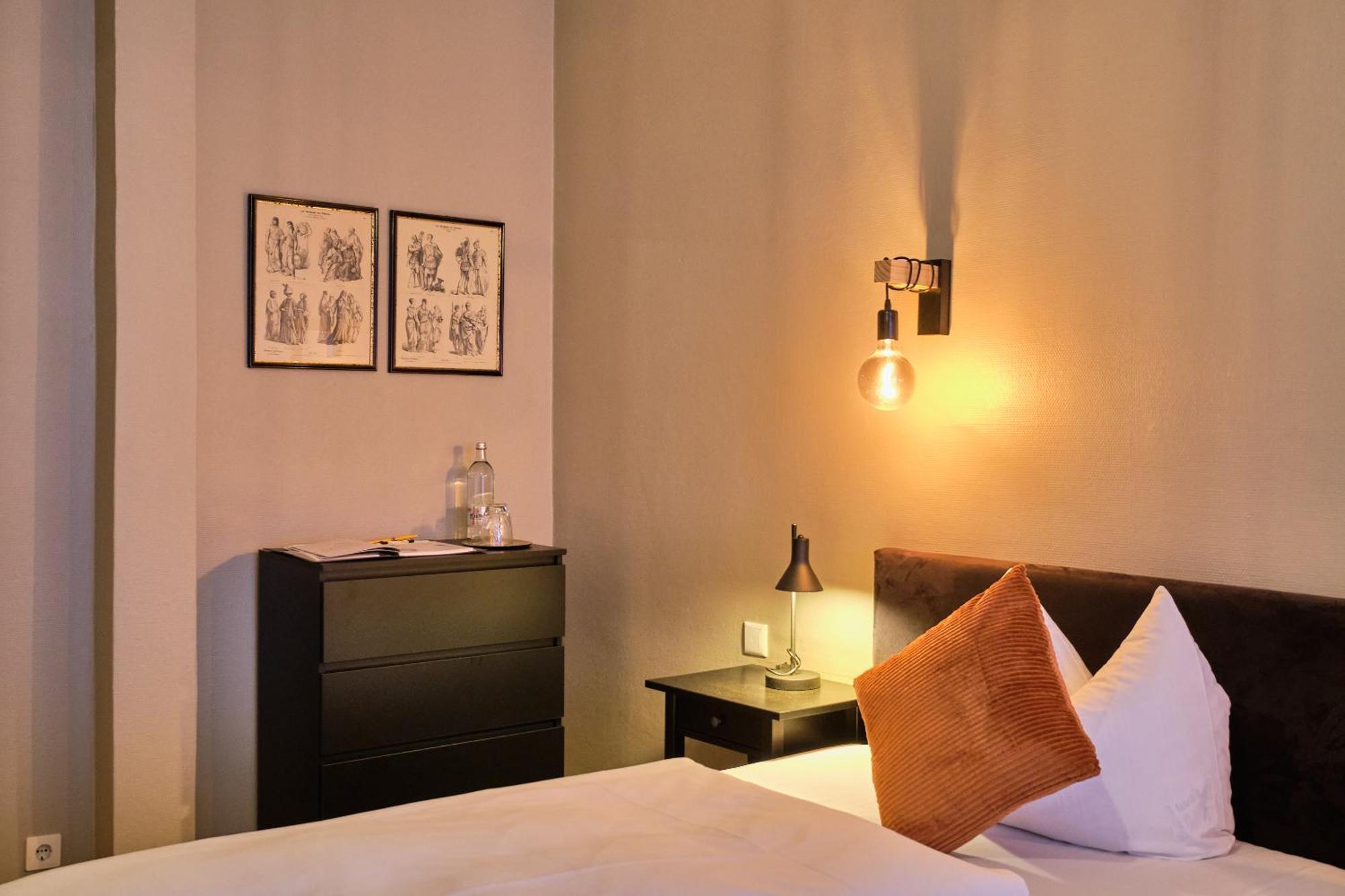 Hotel Roter Hahn Regensburg Ngoại thất bức ảnh
