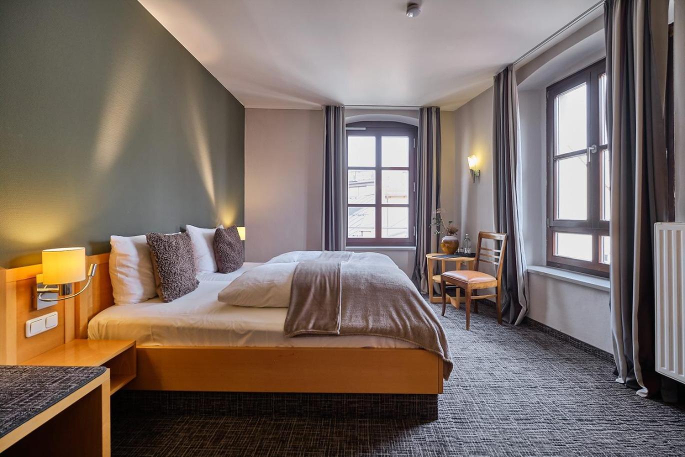 Hotel Roter Hahn Regensburg Ngoại thất bức ảnh
