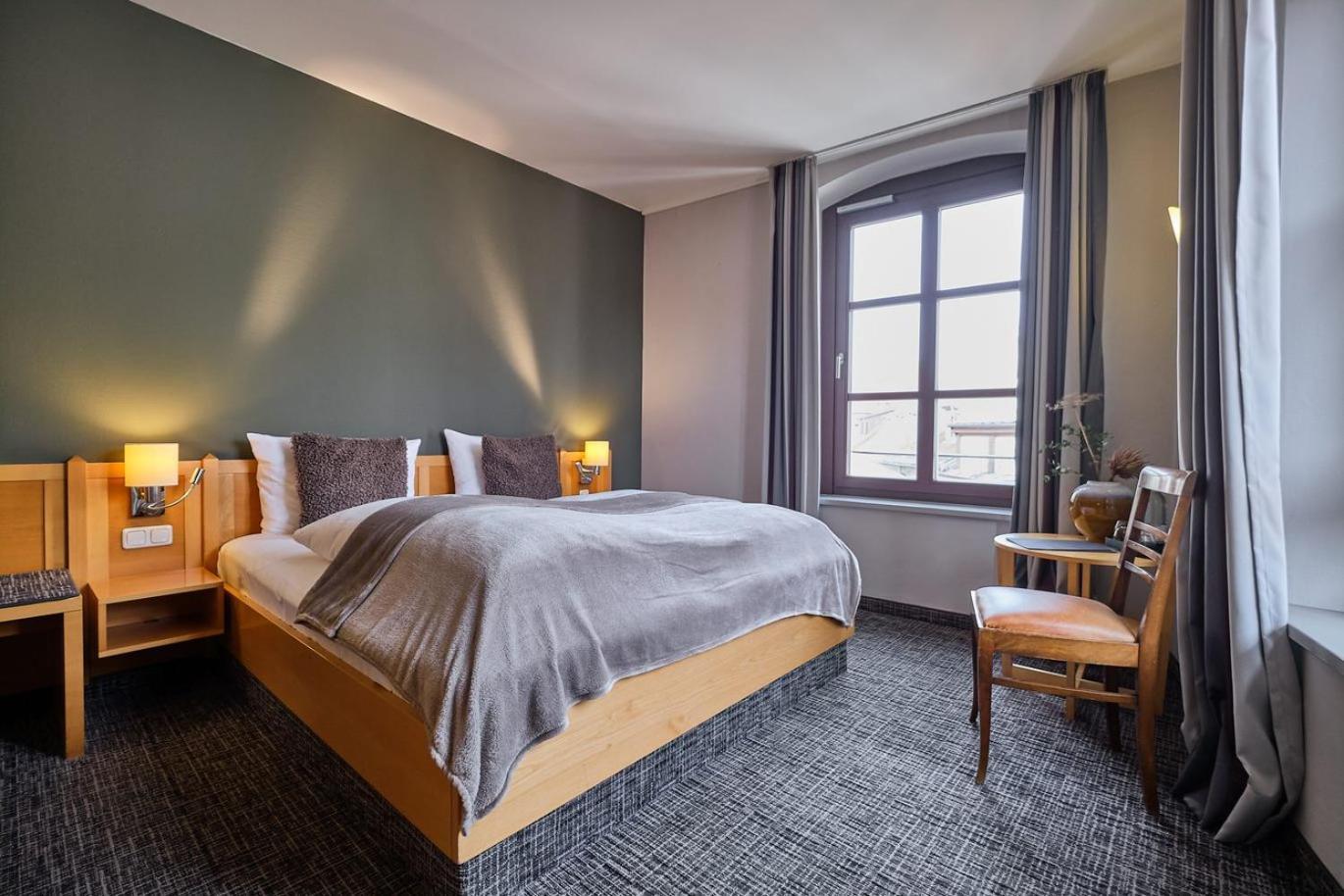 Hotel Roter Hahn Regensburg Ngoại thất bức ảnh