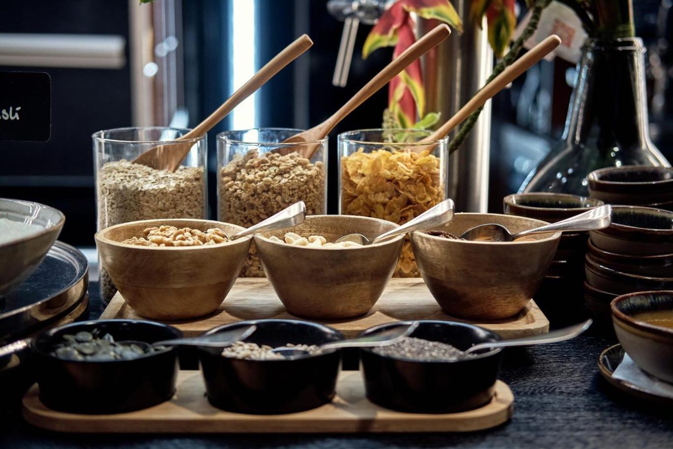 Hotel Roter Hahn Regensburg Ngoại thất bức ảnh